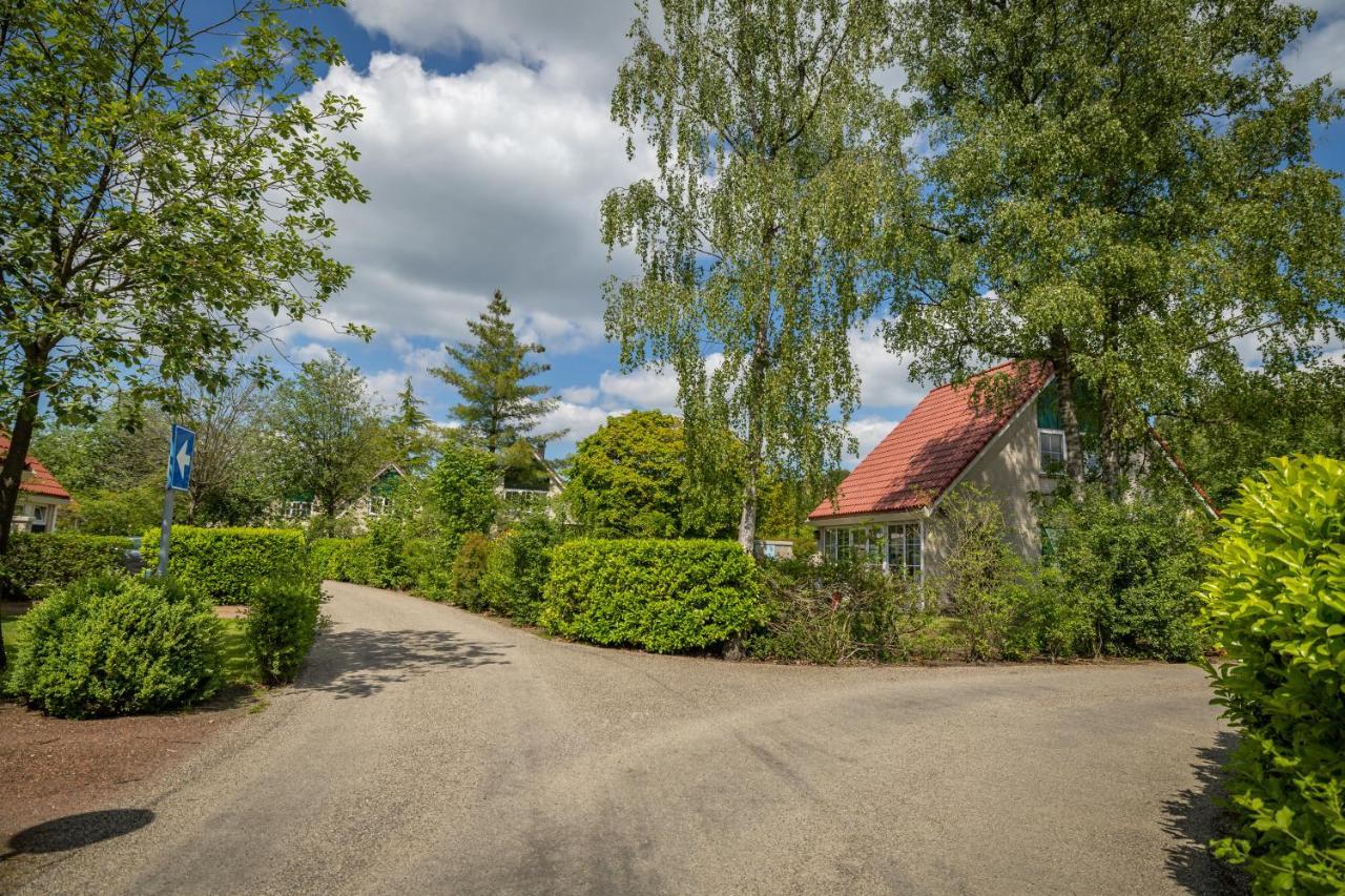 Bungalow - 6 Personen Gelegen In De Nabije Omgeving Van Avonturenpark Hellendoorn En De Prachtige Sallandse Heuvelrug En Eelerberg Bagian luar foto