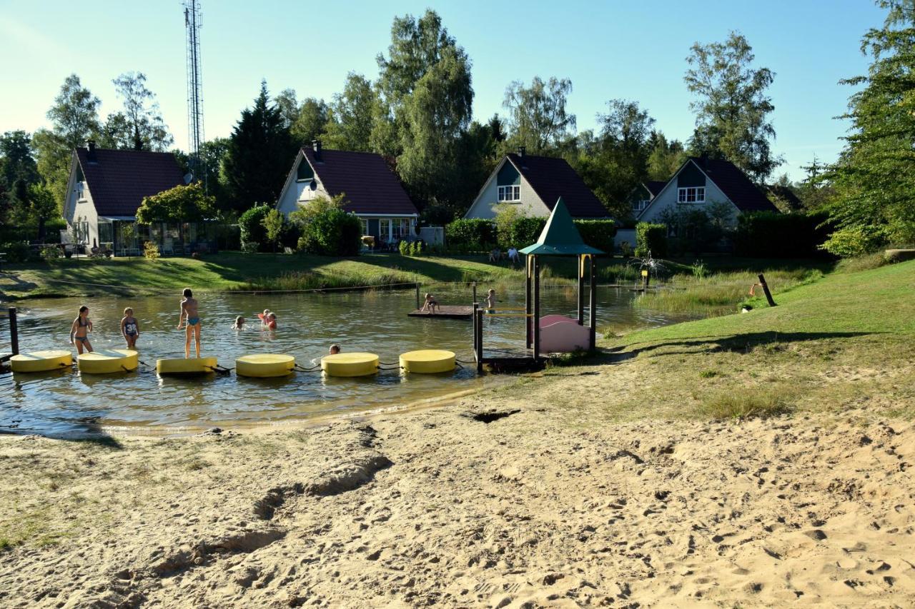 Bungalow - 6 Personen Gelegen In De Nabije Omgeving Van Avonturenpark Hellendoorn En De Prachtige Sallandse Heuvelrug En Eelerberg Bagian luar foto