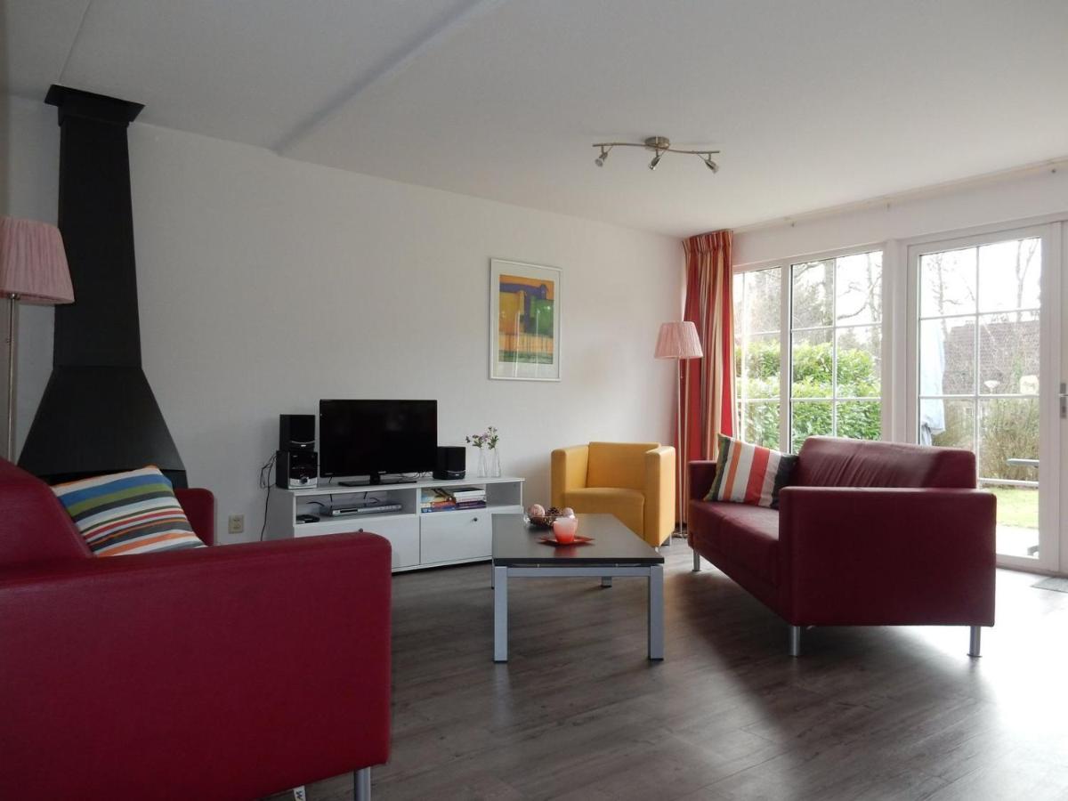 Bungalow - 6 Personen Gelegen In De Nabije Omgeving Van Avonturenpark Hellendoorn En De Prachtige Sallandse Heuvelrug En Eelerberg Bagian luar foto