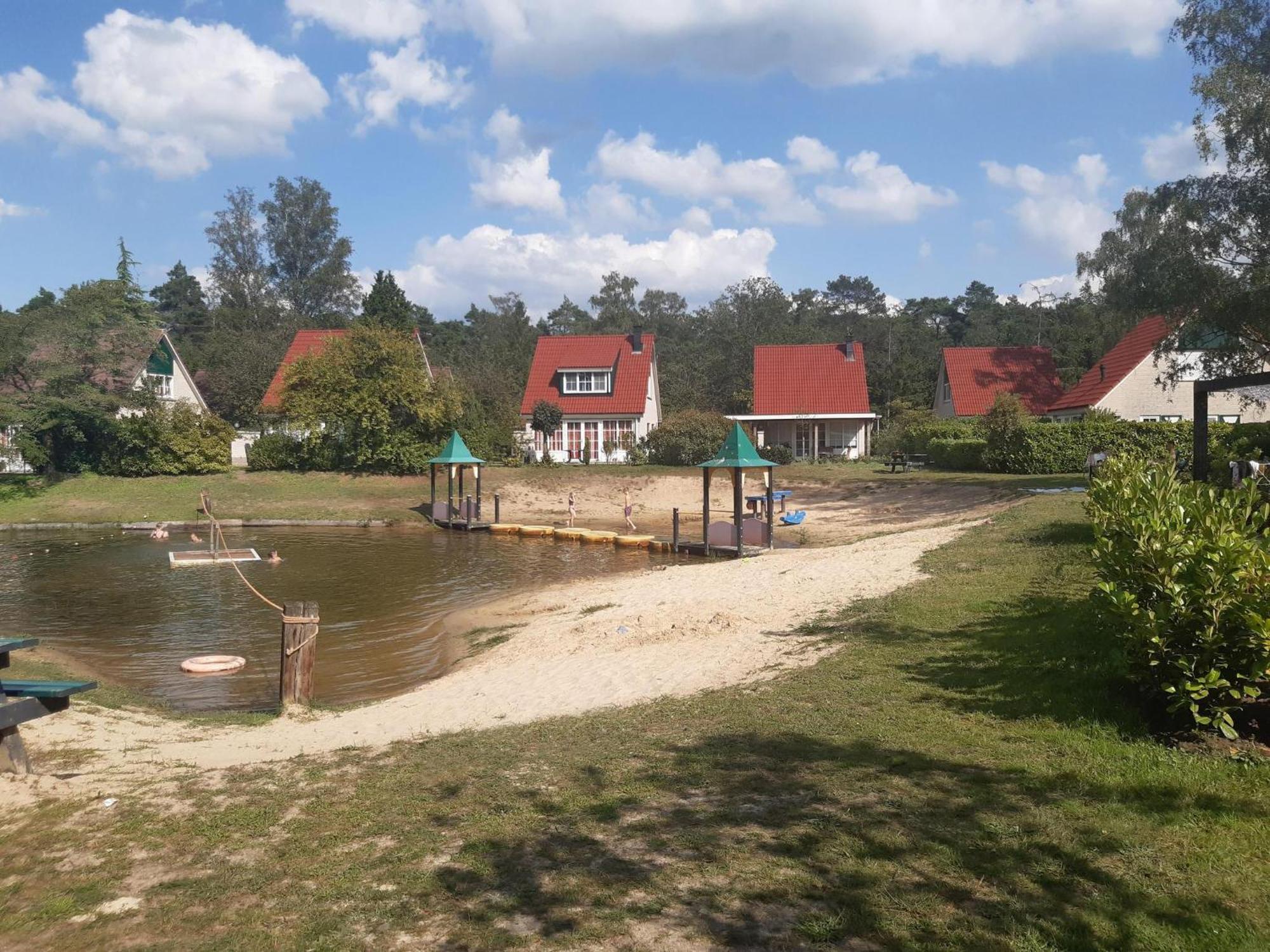 Bungalow - 6 Personen Gelegen In De Nabije Omgeving Van Avonturenpark Hellendoorn En De Prachtige Sallandse Heuvelrug En Eelerberg Bagian luar foto