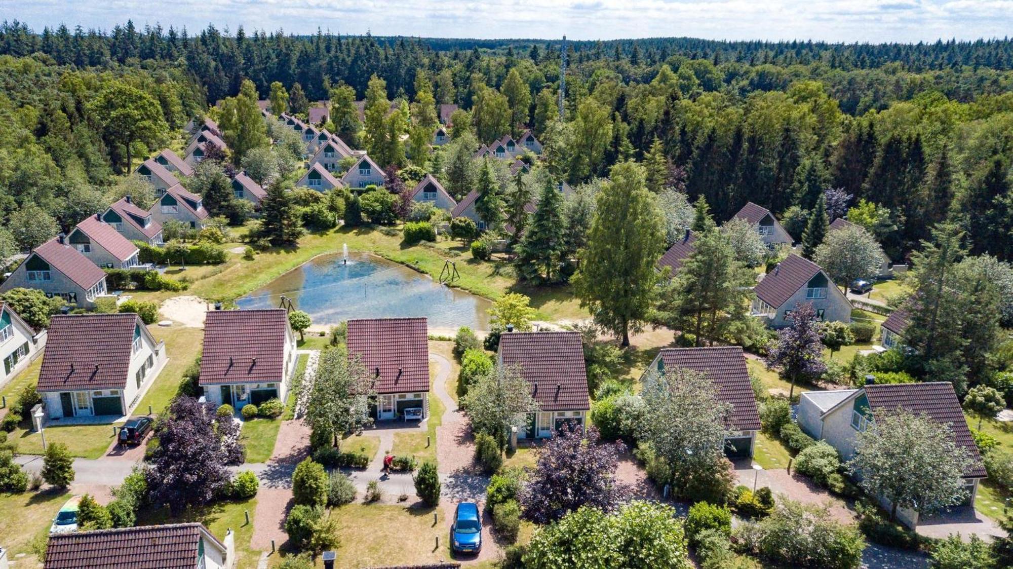 Bungalow - 6 Personen Gelegen In De Nabije Omgeving Van Avonturenpark Hellendoorn En De Prachtige Sallandse Heuvelrug En Eelerberg Bagian luar foto